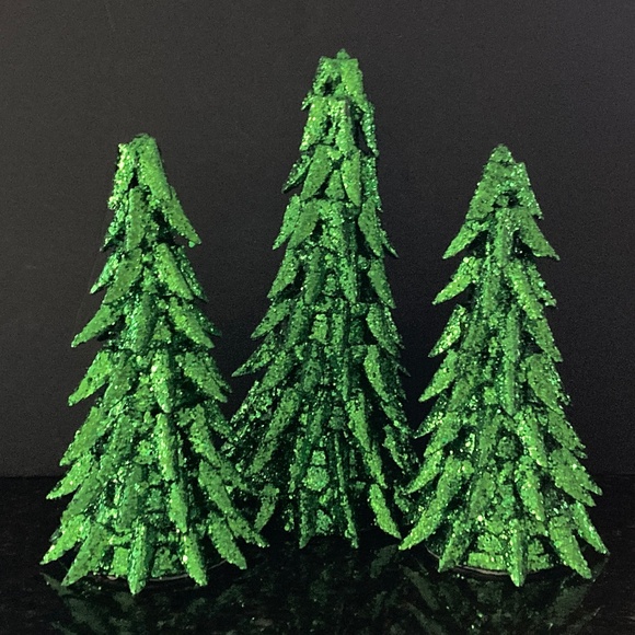 Set of 3 Illuminated Majestic Trees by Valerie/Green Glitter/NEW IN BOX! - Picture 1 of 12